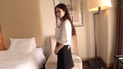 Exotic Siren Ignites Carnal Desires